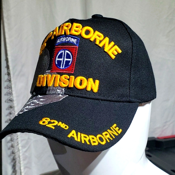 Military ARMY 82nd Air Borne Div Hat - Picture 2 of 4